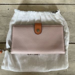 NWOT Coach Wristlet